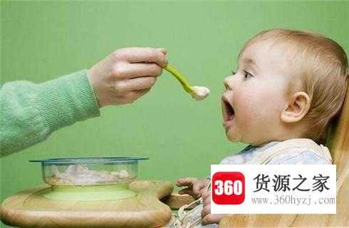 宝宝吃母乳到几个月以及何时添加辅食