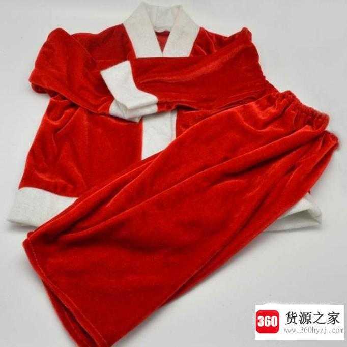 红色衣服褪色怎么补救