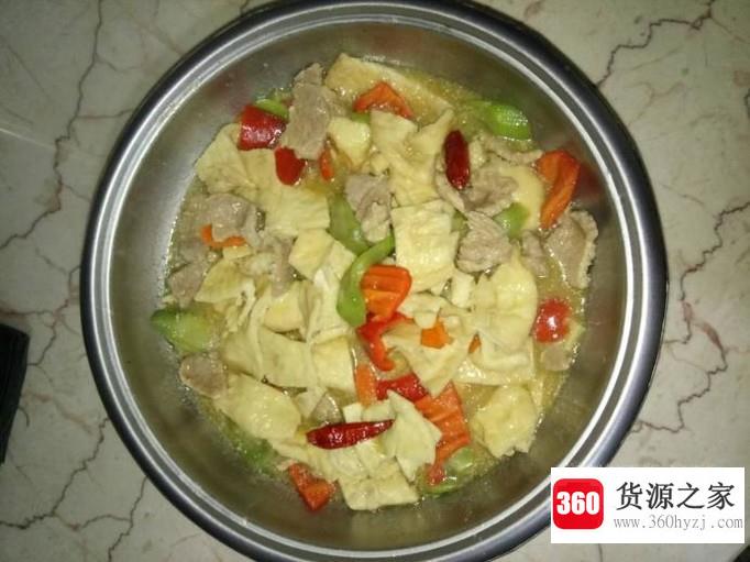 瘦肉油豆腐煲的做法