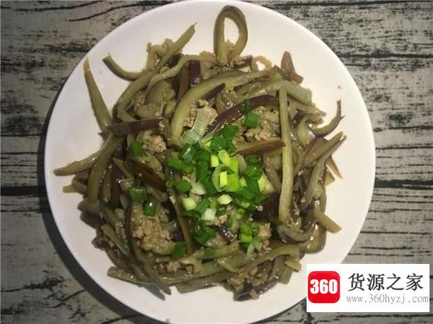 小茄瓜炒肉沫的家常做法