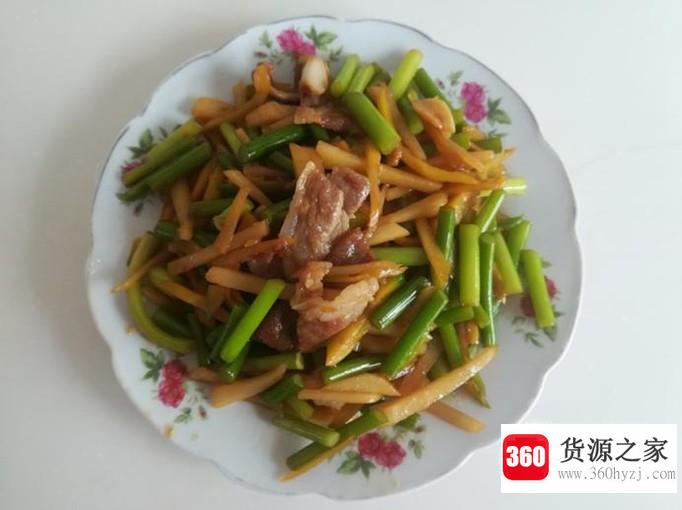 肉炒蒜薹黄萝卜土豆丝的做法