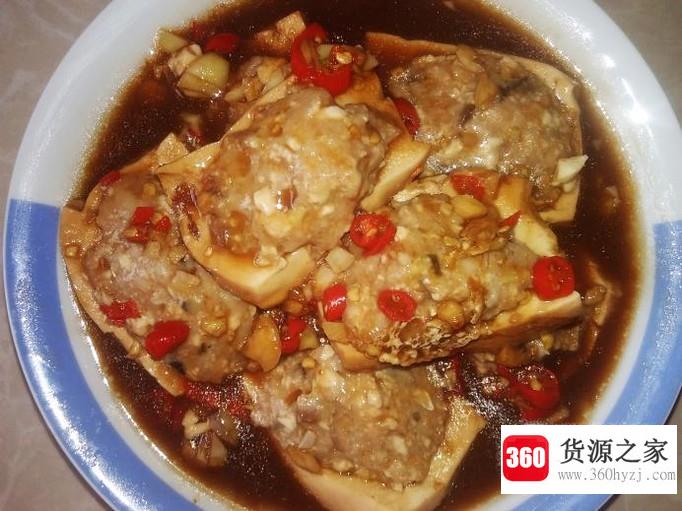 水豆腐焖鱼饼的做法