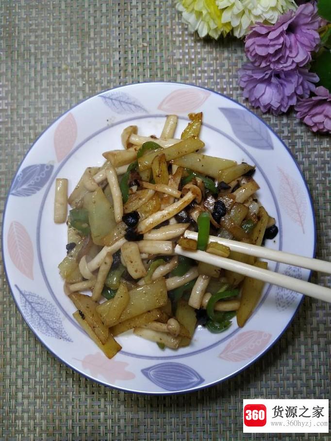 怎样做美味的豆豉土豆炒白玉菇？